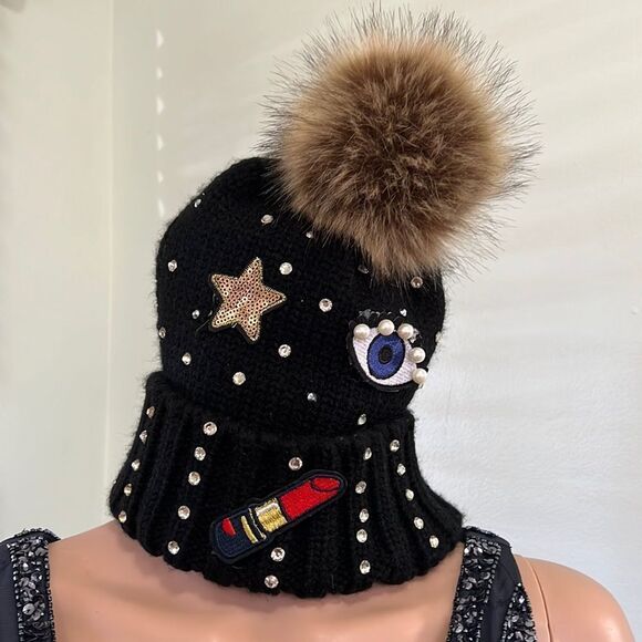 BEENIE HAT - Picture 1 of 3